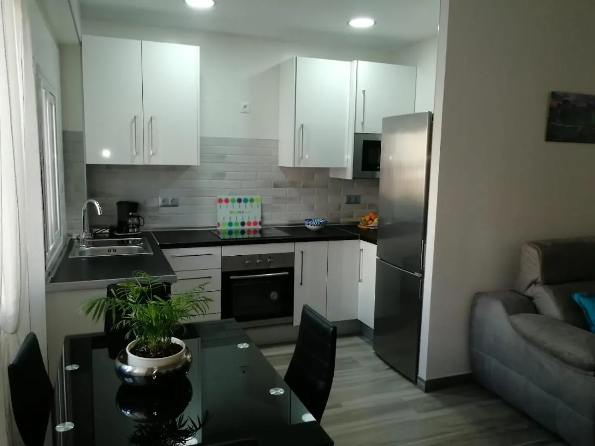 Apartamento En La Playa Con Piscina Apartment Benalmadena Spain
